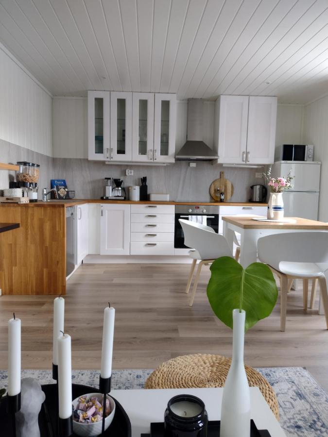 Light Home Apartment Alesund With Free Parking Exterior photo
